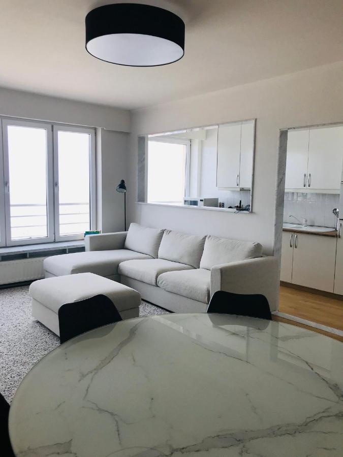 Ruim Appartement Met Zeezicht Blankenberge Exteriör bild